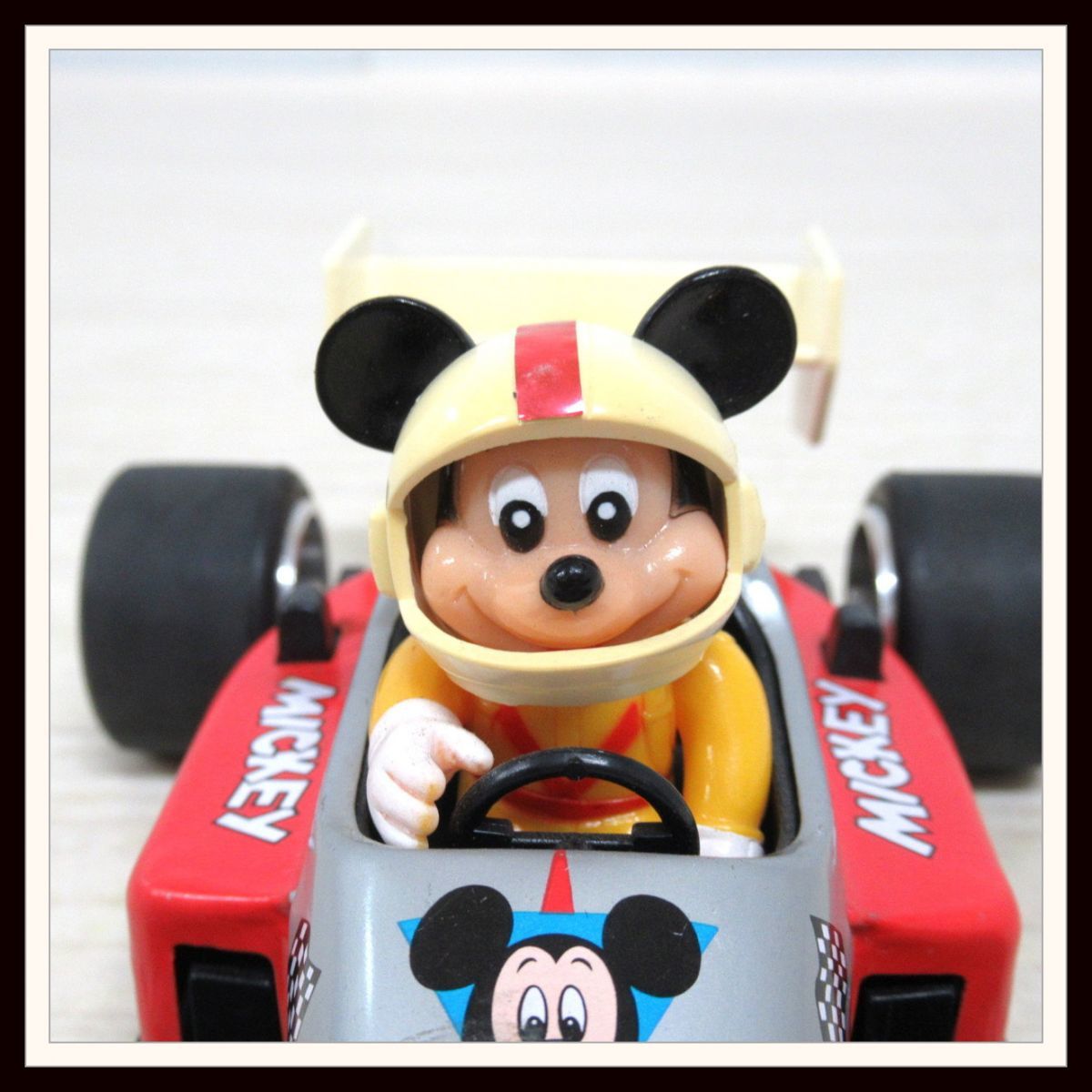 ミッキーマウス M1 レーシングカー レッド プルバックカー ブリキ