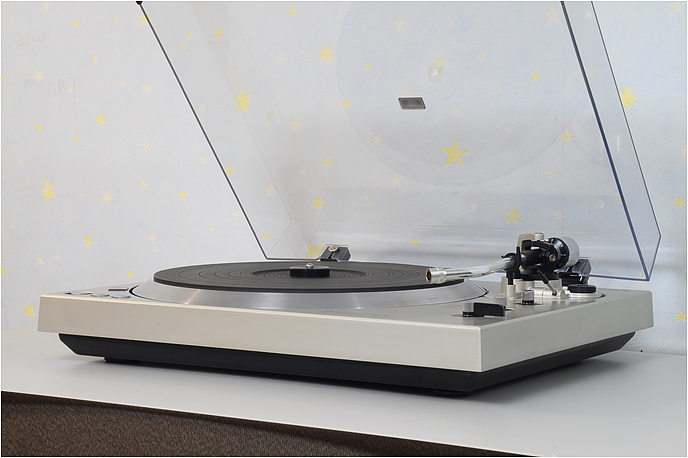 Technics SL-1301 重量級プラッター搭載 メンテナンス済 クォーツ