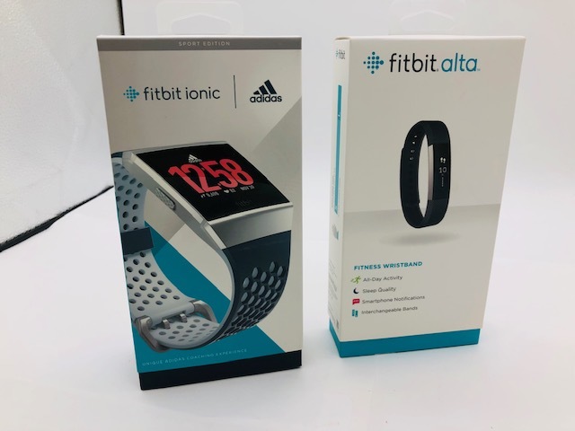 得価，送料無料 fitbit ionic / fitbit alta フィットビット スマートウォッチ/フィットネスリストバンド 2点まとめて ジャンク(スマートウォッチ本体)｜売買されたオークション情報、yahooの商品情報をアーカイブ スマートウォッチ本体