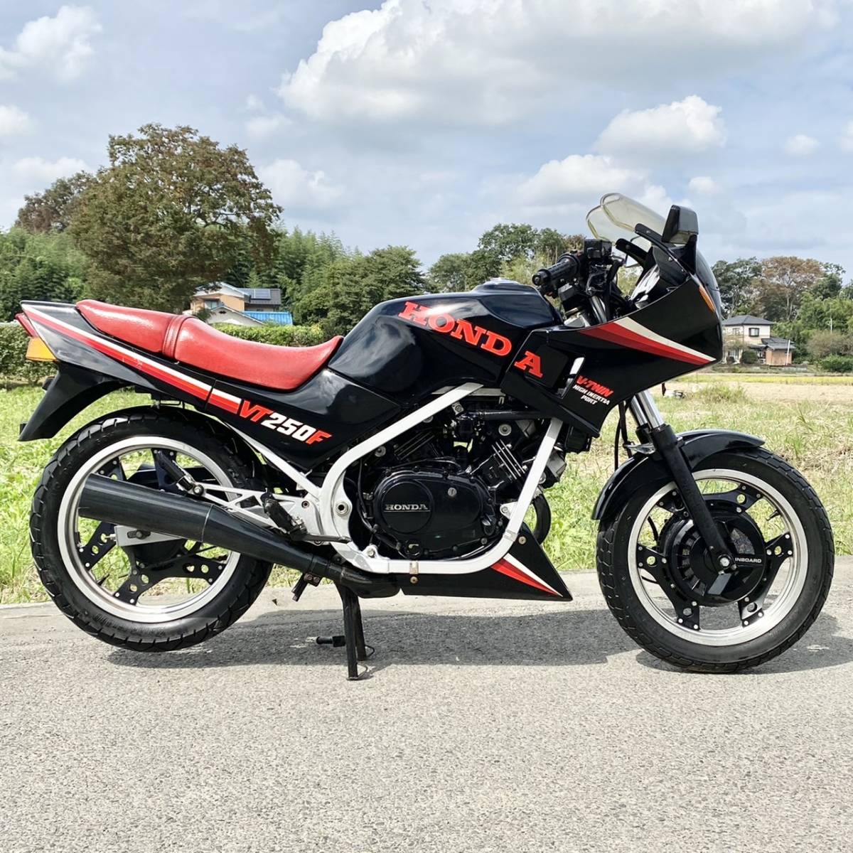 限定販売 希少 Vt250z Mc08 エンジン実働 カスタムベース 書類有 人気車種 Vツイン 全国陸送可能 広島 Paroissesaintmaximin Fr