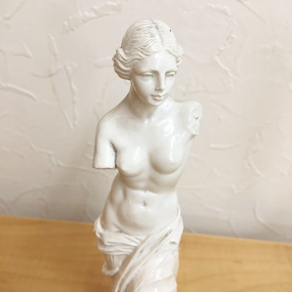 ビンテージ　人形　イタリア　彫像　置物　インテリア　工芸品　美術品　A2766 ミケランジェロによるダヴィデ像、フィレンツェ、イタリアの写真素材 置物