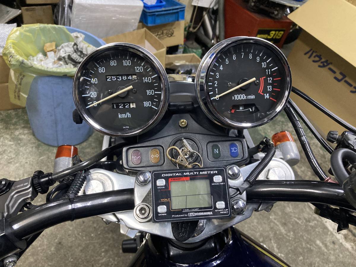 カワサキ　ゼファー400 フルカスタム車両　マグホイール