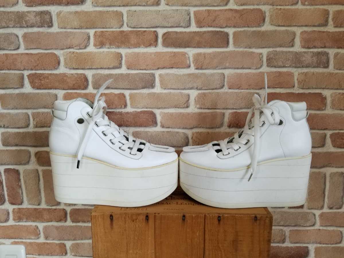 Tokyo Bopper Belly Button 厚底シューズ ホワイト TOKYO BOPPER