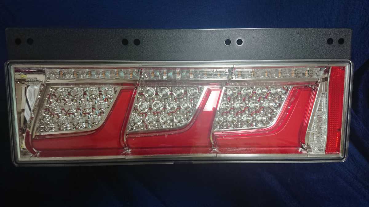KOITO 小糸製作所 小糸 テールランプ 左右セット オールLED