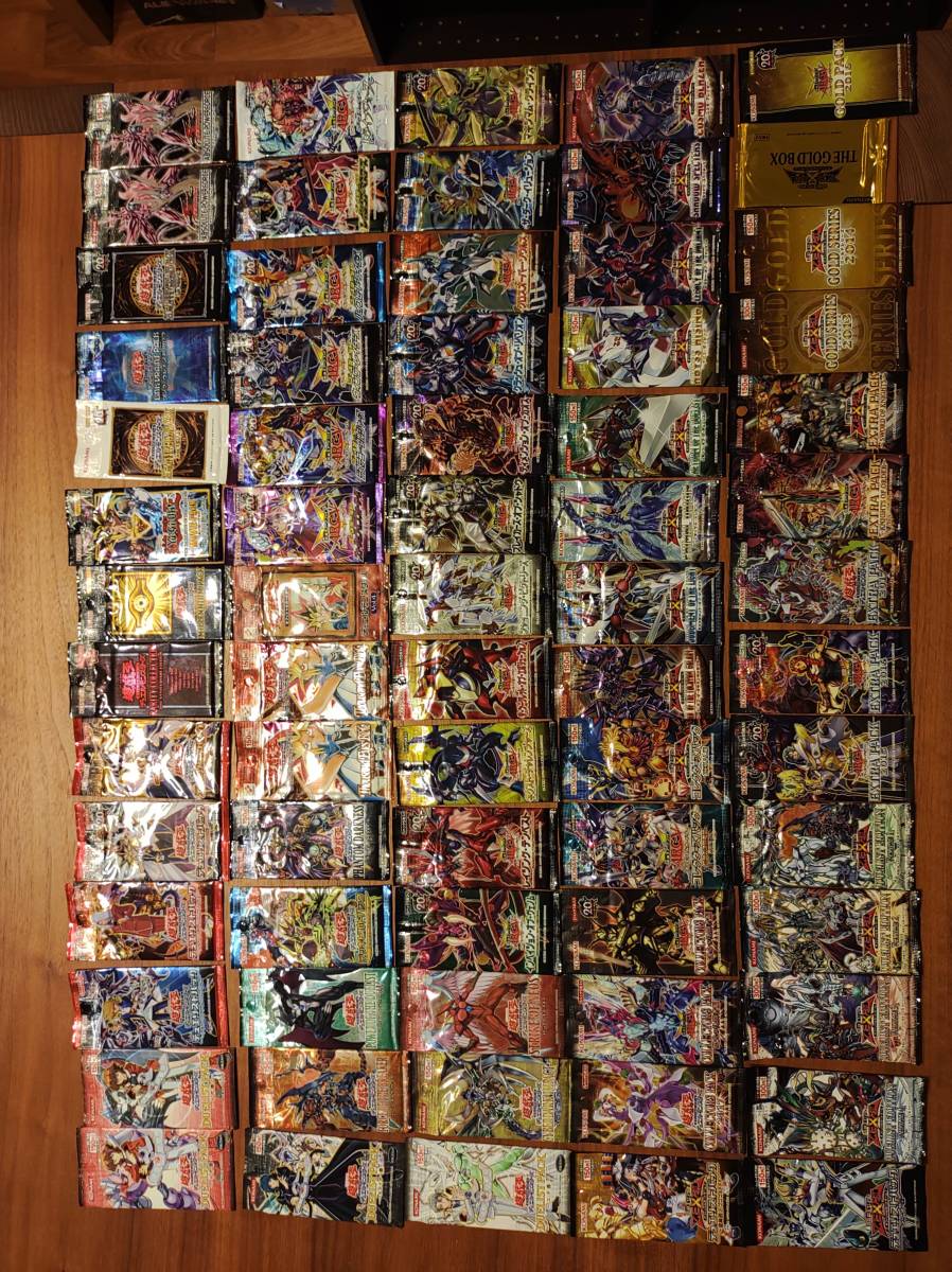 遊戯王 未開封パックまとめ売り+ファイル付 遊戯王 未開封パック