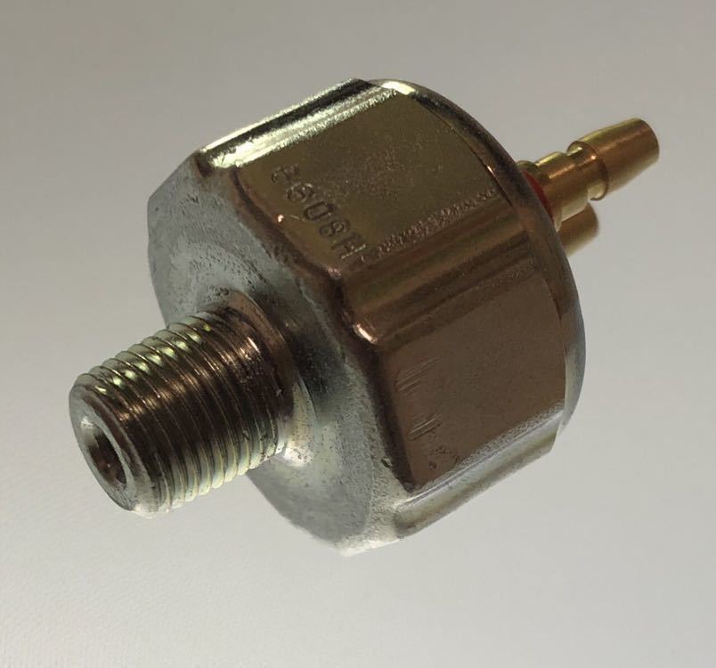 ストップスイッチ 新品未使用品 油圧式 日産25320-02700 25320-89900