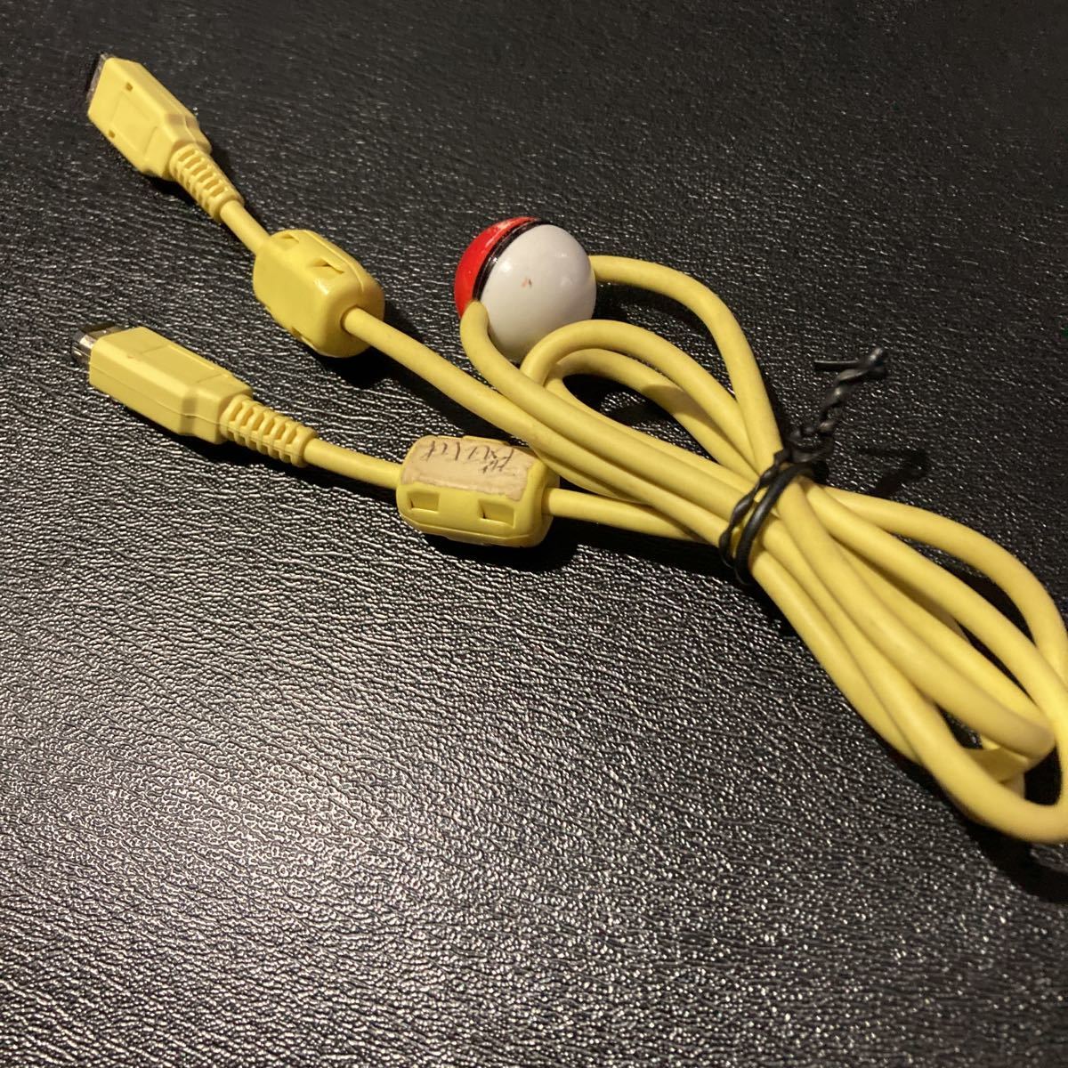 ゲームボーイ 通信ケーブル ポケモン ピカチュウ 黄色 Tポイントも使えます 送２１０ ケーブル 売買されたオークション情報 Yahooの商品情報をアーカイブ公開 オークファン Aucfan Com