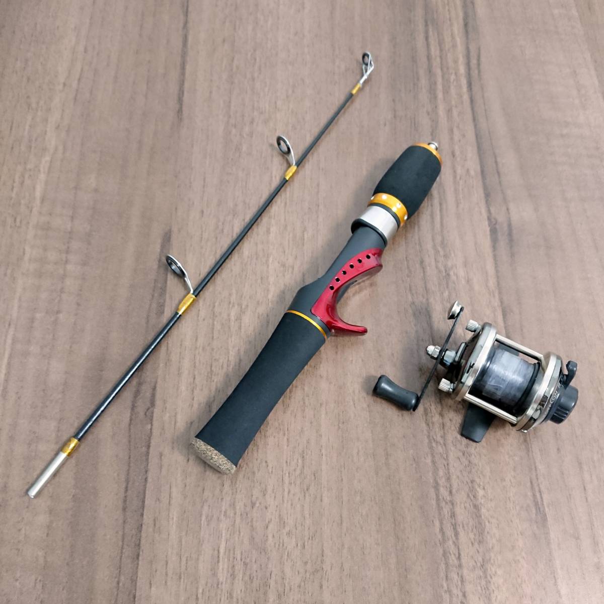 ベイトリール セット 穴釣り ロッド 2ピース 55cm テトラ 竿 根魚 銀 コンパクト 海水 売買されたオークション情報 Yahooの商品情報をアーカイブ公開 オークファン Aucfan Com