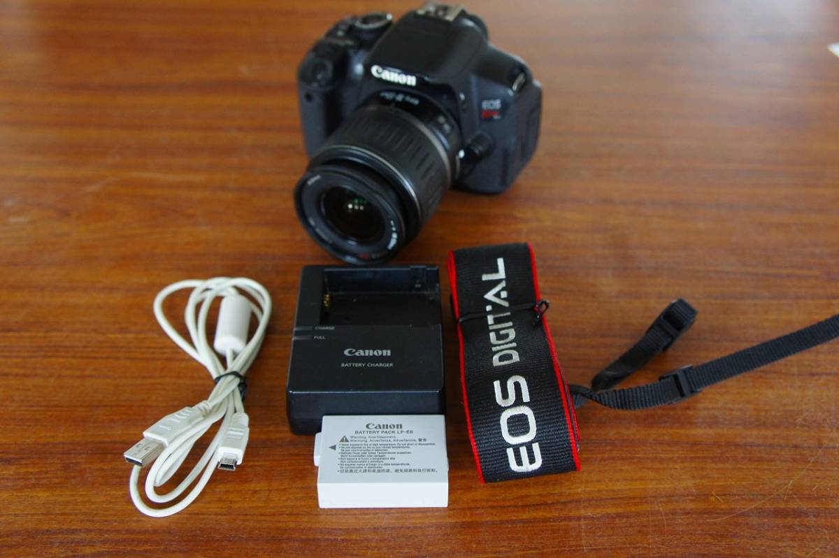 新品，限定SALE キヤノン EOS KISS X6i レンズセット 純正バッテリー 充電器 ストラップ 接続ケーブル付き(キヤノン)｜売買されたオークション情報、yahooの商品情報をアーカイブ公開 - オークファン キヤノン