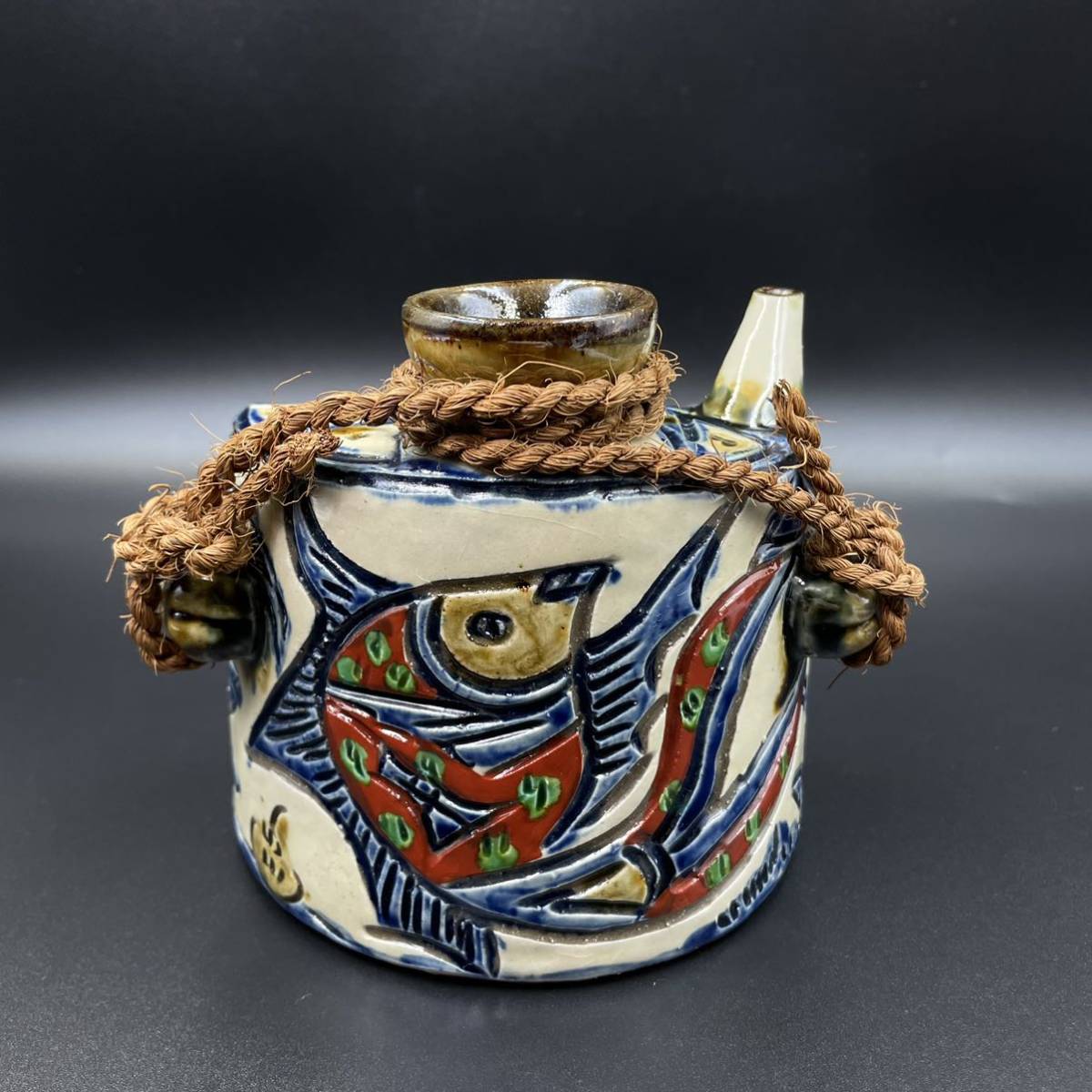 特大 琉球 壷屋焼 名人 新垣勲 造 彩色魚紋 壷 花瓶 約32.4cm 特大