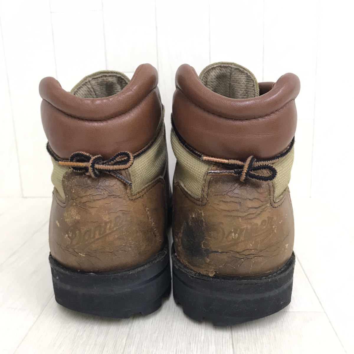 ダナー　　フェザーライト　83640