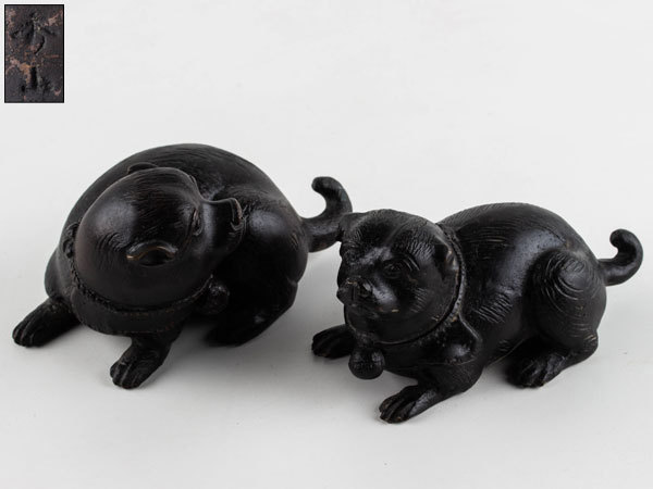 金工師　秀山作　鋳銅　戯れる子犬　置物　共箱　M　R9214 置物 共箱 メルカリ 金工師 秀山作 鋳銅 戯れる子犬 M R9214 (銅製) の