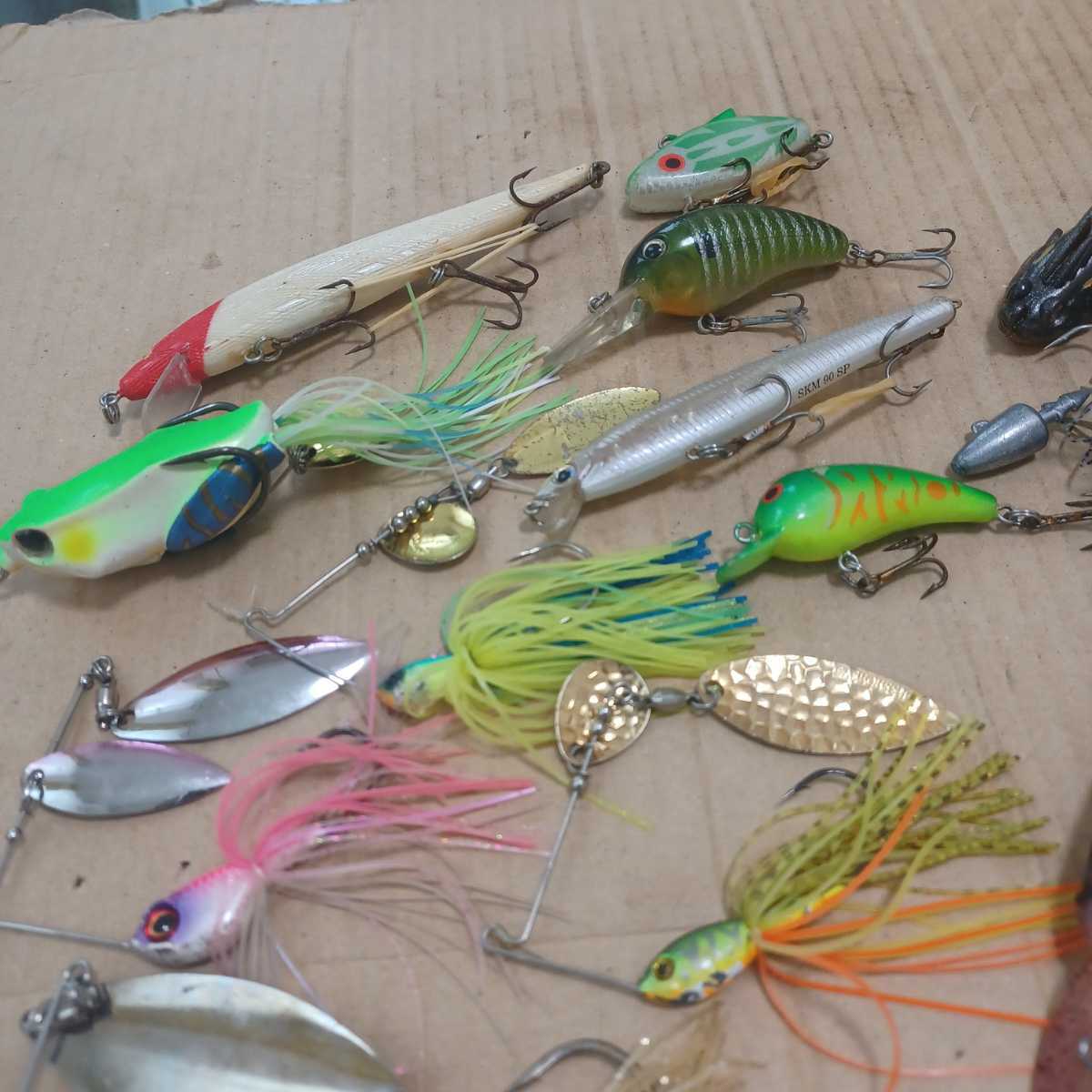 ルアーセット スピナーベイト ラバージグ クランク ミノー フロッグ スイムベイト ジャッカル メガバス セット 売買されたオークション情報 Yahooの商品情報をアーカイブ公開 オークファン Aucfan Com
