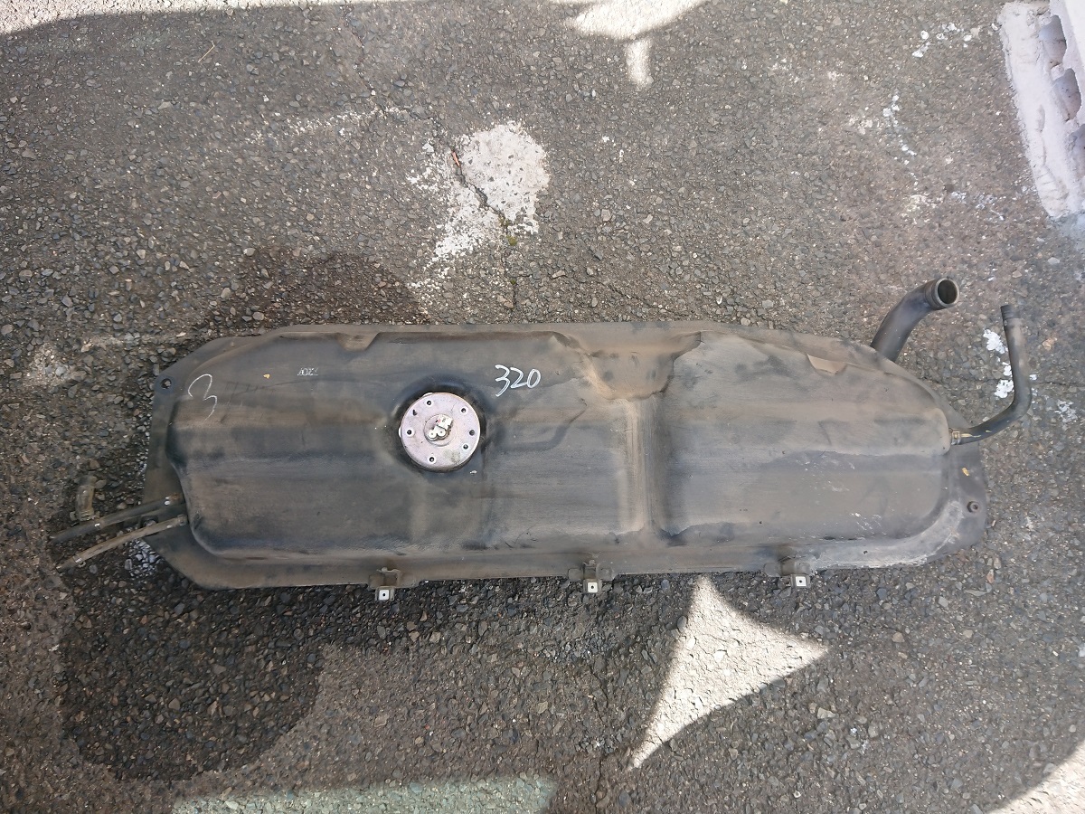 H19年　TW1　サンバーディアスワゴン　スーパーチャージャー　燃料タンク　内部サビ無し　２
