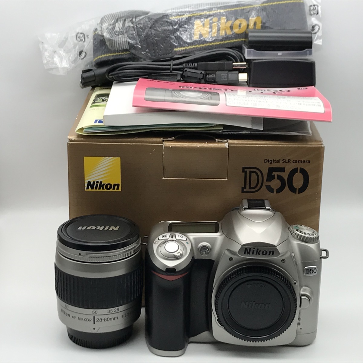 Nikon D50 シルバー デジタル一眼レフカメラ ニコン ボディ単体 D50S 