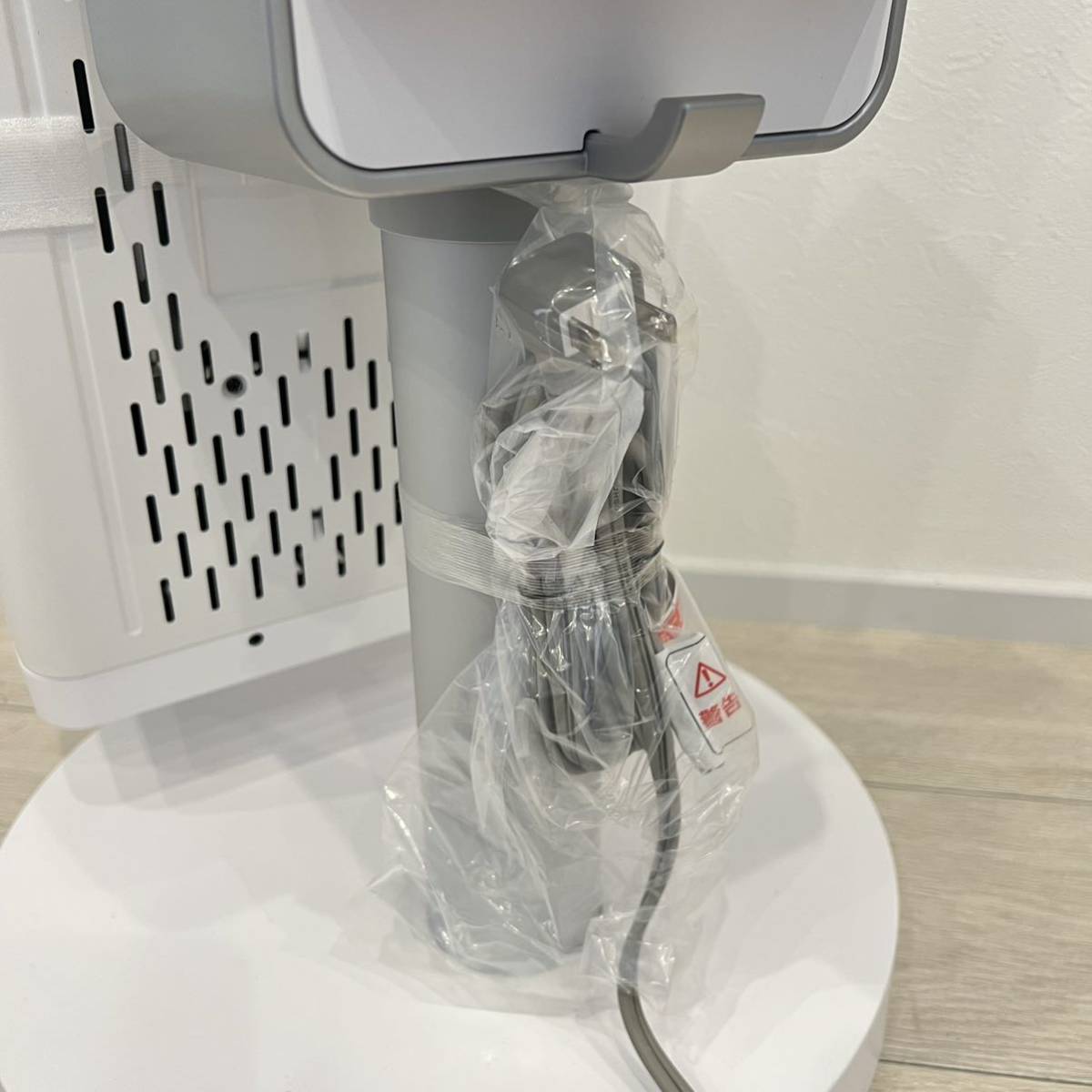 DAIKIN ダイキン遠赤外線暖房機「セラムヒート」CER11WS-W 【公式通販】