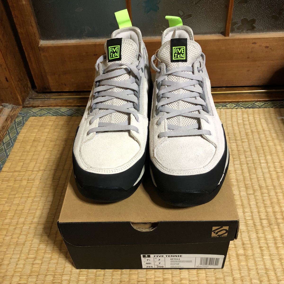 【限定SALE，送料無料】 品 adidas FIVE TENNIE サイズ25.5cm(25.5cm)｜売買されたオークション情報、yahooの商品情報をアーカイブ公開 - オークファン 25.5cm