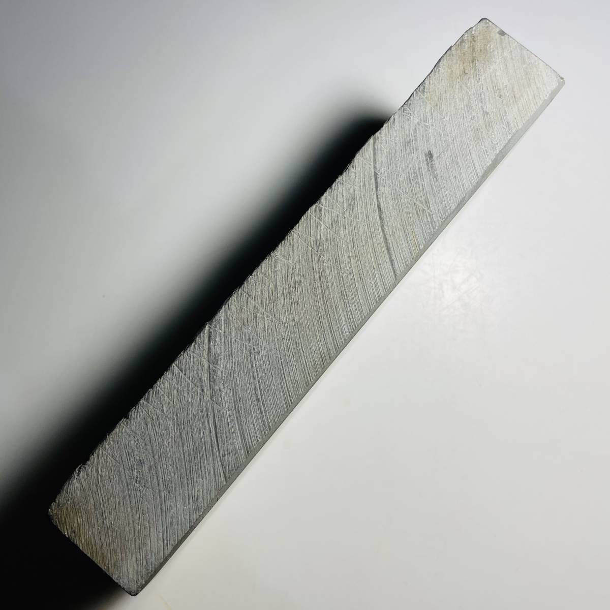 天然砥石 正本山 大突 浅黄 30切極上 1580g 仕上げ砥石 / 鉋鑿大工 天然砥石 正本山 大突 浅黄 30切極上 1580g 仕上げ砥石 / 鉋鑿大工