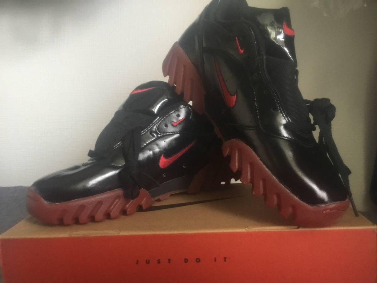  日本未発売モデル NIKE LIVE WIRE ナイキ リブワイヤー 1997年デッドストック 27.5㎝ ブラック&times;レッド 箱付 品(27.5cm)｜売買されたオークション情報、yahooの商品情報をアーカイブ公開 - オーク 27.5cm