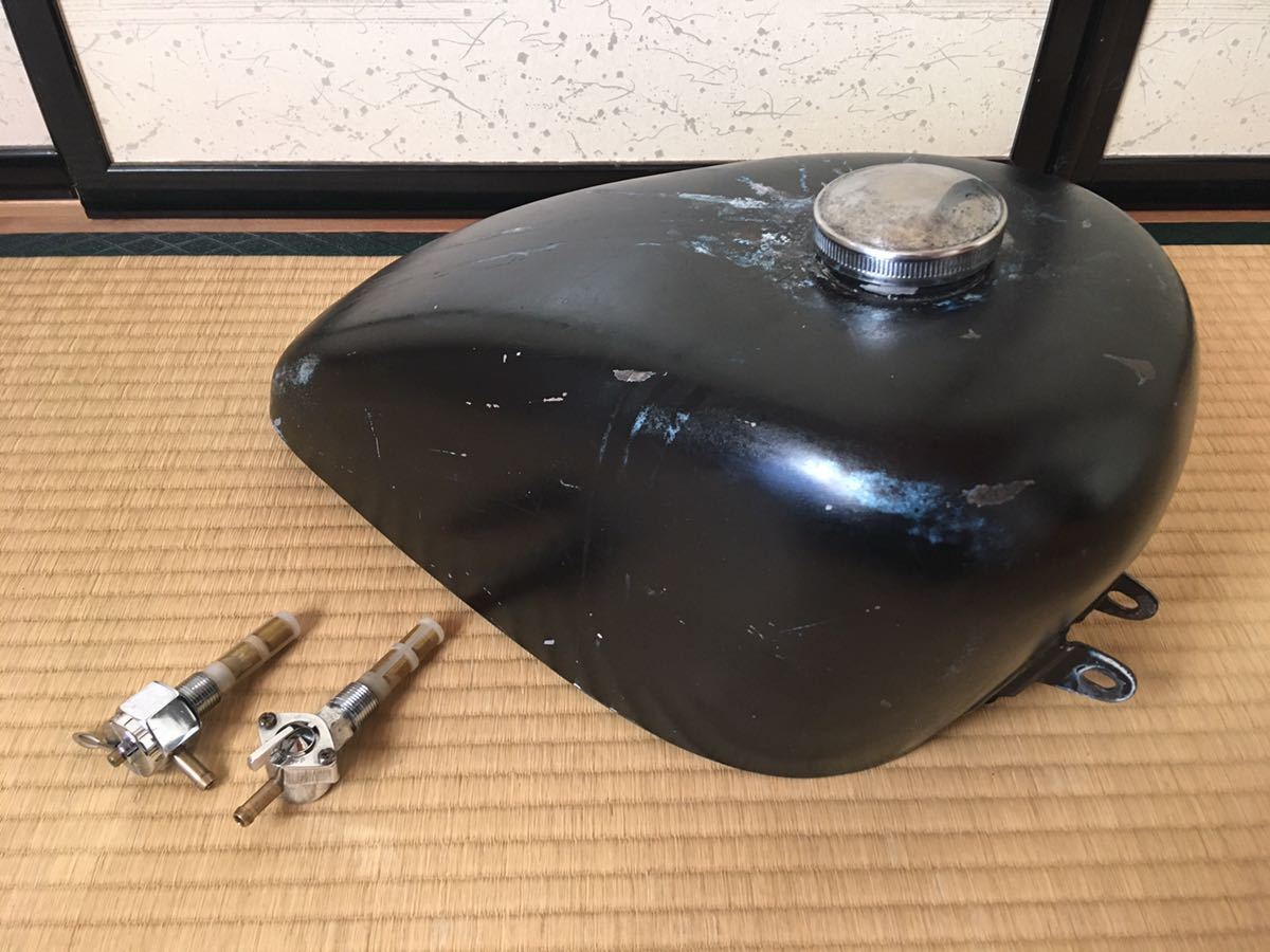 スポーツスター 燃料タンク スポタン アイアン ハーレー パン ナックル 