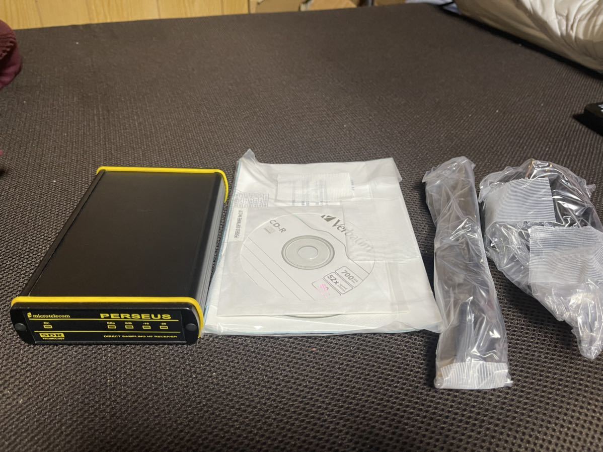 SDR受信機 PERSEUS 新古品 値下げ中！ 中古 美品 ソフトウェア受信機