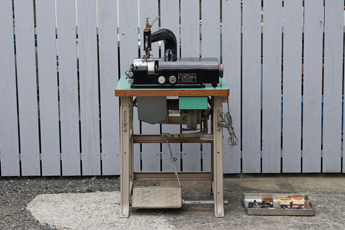西山製作所 革漉き機 ニッピ― NISIYAMA 革漉機 普及 II L Model NIPPY?