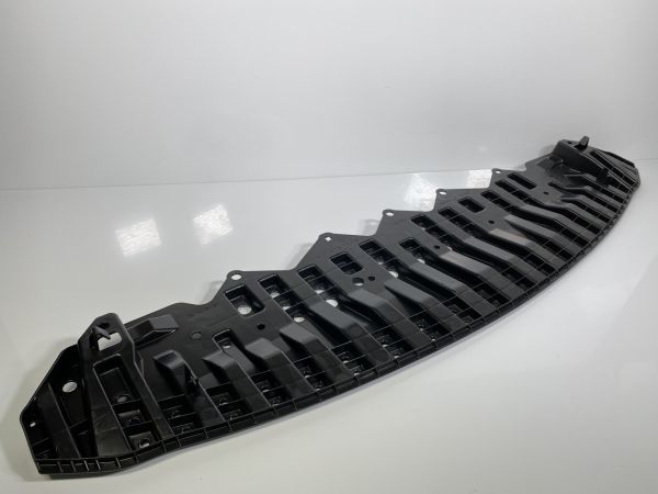 10498 ☆美品/破損キズなし☆ アクア NHP10 純正 フロントバンパー アンダーカバー 52618-52050 素地 アクア NHP10 トヨタ acha758 アクア・NHP10)by フロントバンパー下側のキズを
