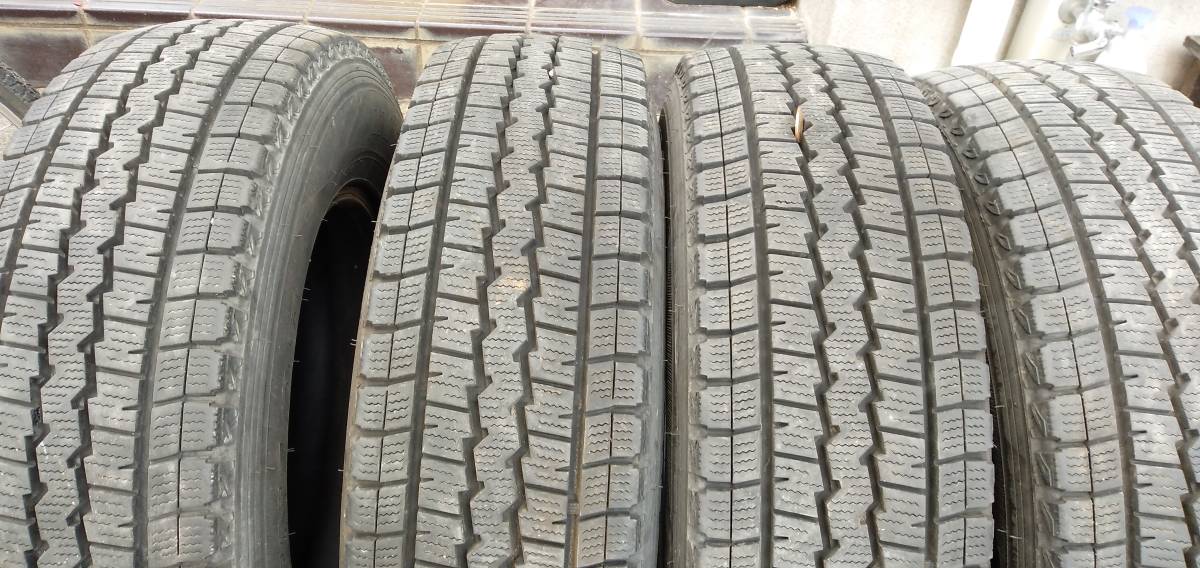 ☆DUNLOP・ダンロップ・WINTERMAXX・195/80/R15・107/105L・LT 