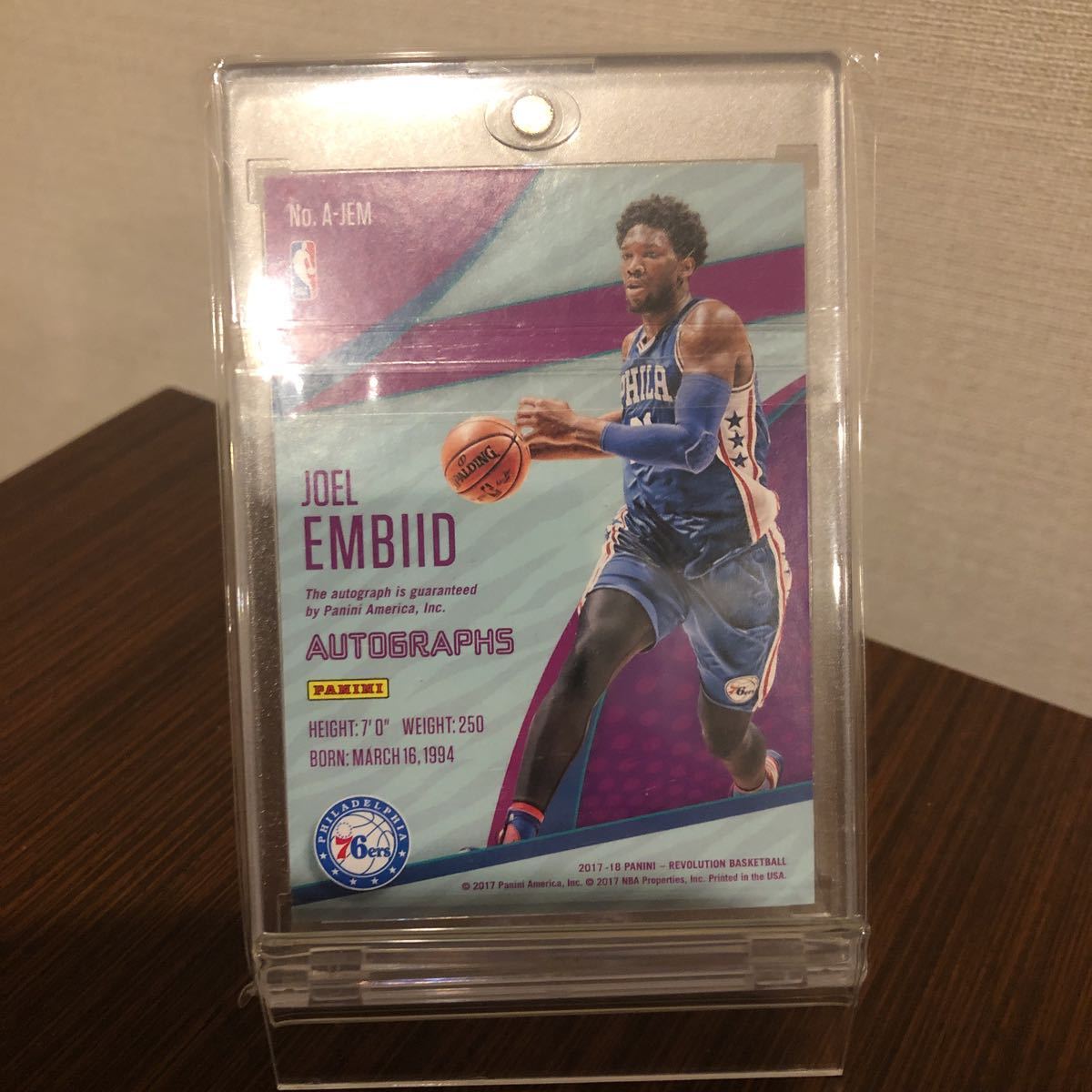 2017-18 panini revolution NBA Joel Embiid AUTO Basketball 直筆 