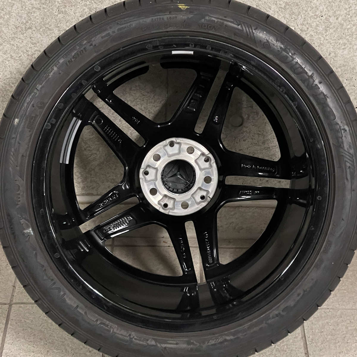 メルセデスベンツ AMG CLSクラス（C257 W257）19インチ 