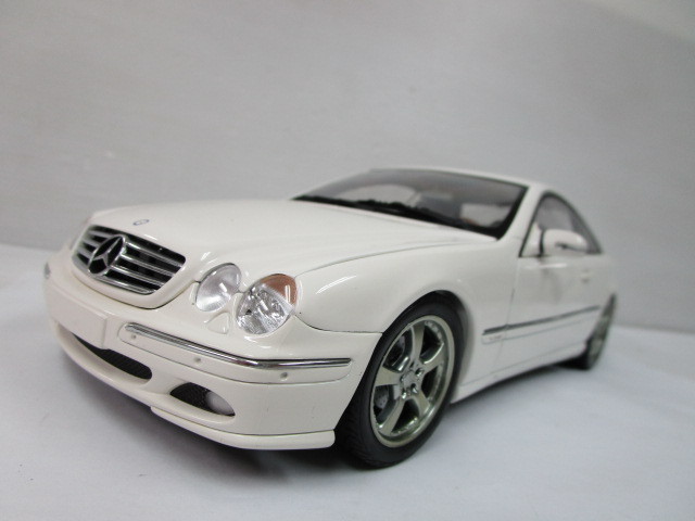オートアート 1/18 メルセデスベンツ CL600 ホワイト ロリンザー 