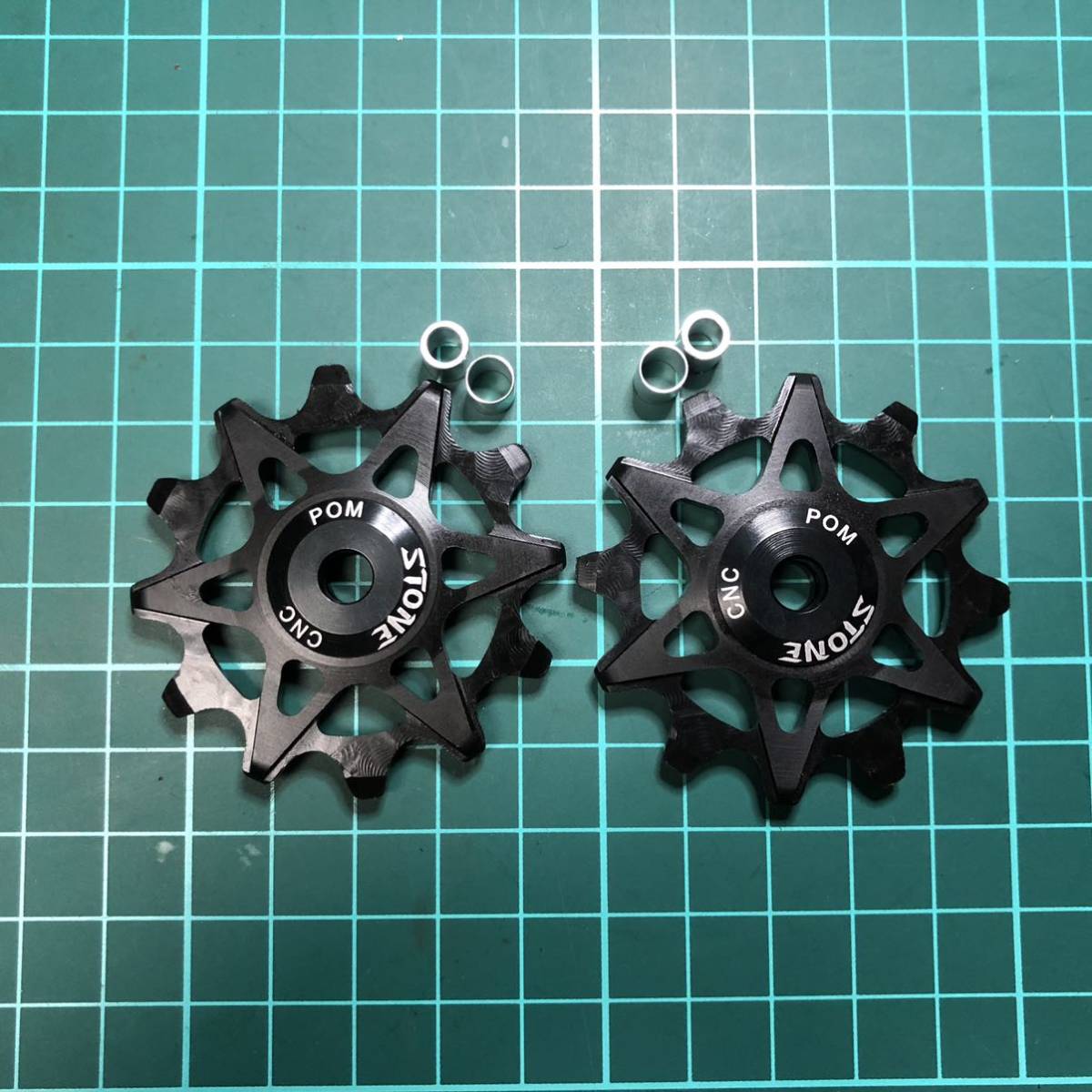 プーリーsramスラムshimanoシマノ共用リアディレイラーベアリングナロワイド12t大プーリー ナイロン静音性耐摩耗性超スムーズ 二枚セット リアディレイラー 売買されたオークション情報 Yahooの商品情報をアーカイブ公開 オークファン Aucfan Com