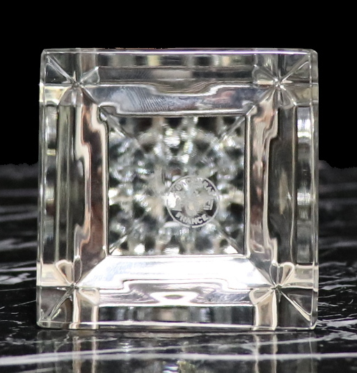 バカラ Baccarat 大型作品 25 5cm 950g オベリスク クリスタルガラス製 塔 方尖柱 置物 オブジェ 飾り ヴィンテージ レア バカラ 売買されたオークション情報 Yahooの商品情報をアーカイブ公開 オークファン Aucfan Com