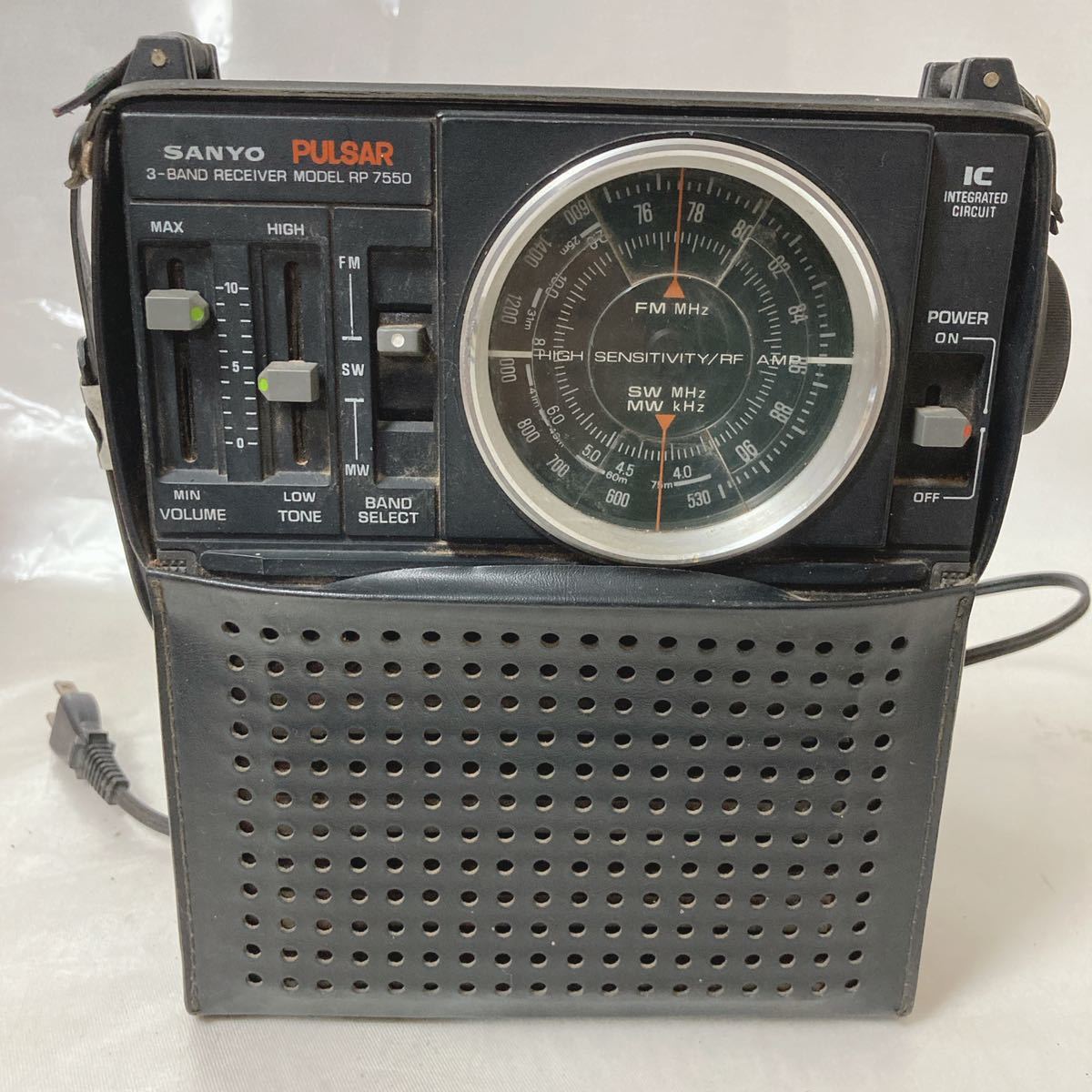 ラジオ・コンポ Sanyo Pulsar model RP 7550 ラジオ・コンポ Sanyo