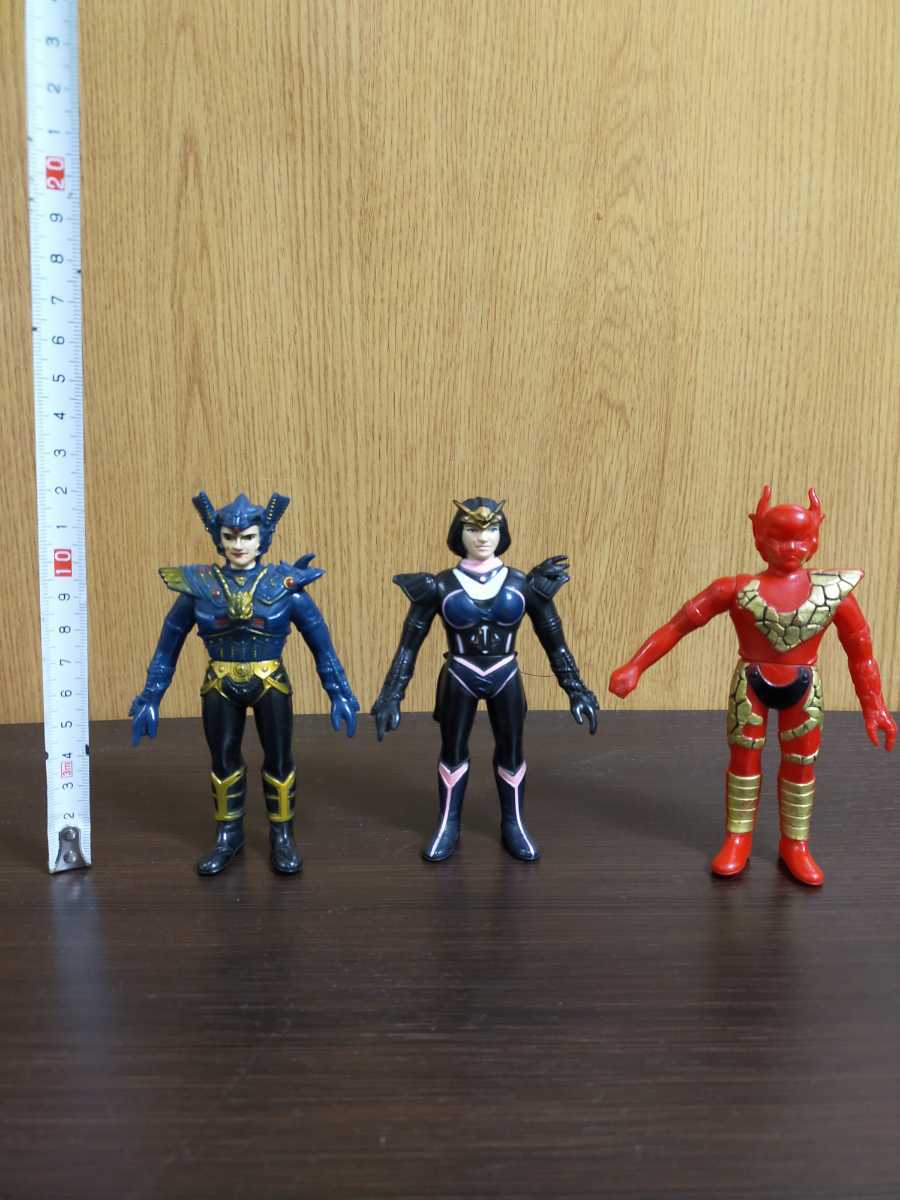光戦隊マスクマン 人形3体（地帝王子イガム、地帝忍フーミン、地帝忍