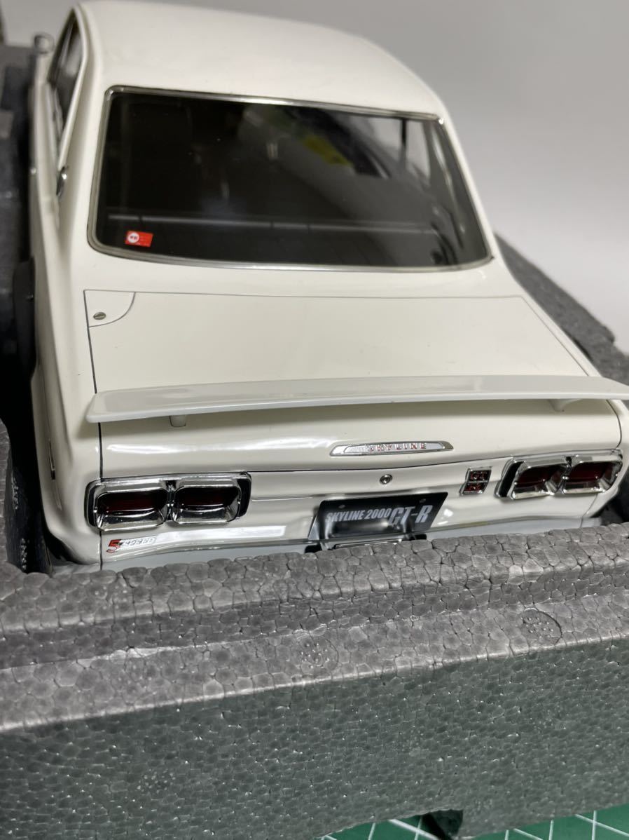 GT-R 1&frasl;12 Nissan Skyline 0 イグニッションモデル | model 日産 ignition スカイライン LINE - White (KPGC10) Metallic