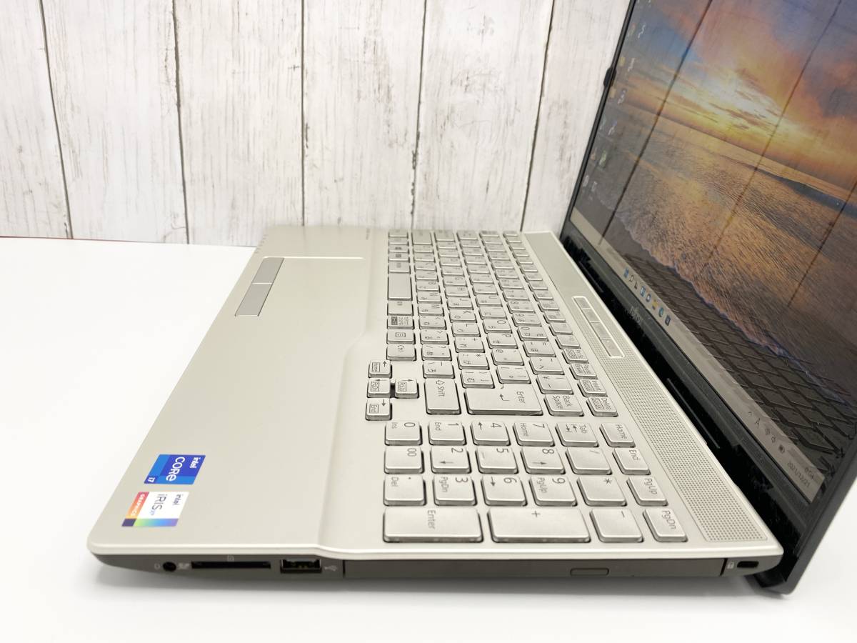 富士通 新品SSD1TB LIFEBOOK ノートPC 富士通AH53 メモリ16GB 高性能i7 