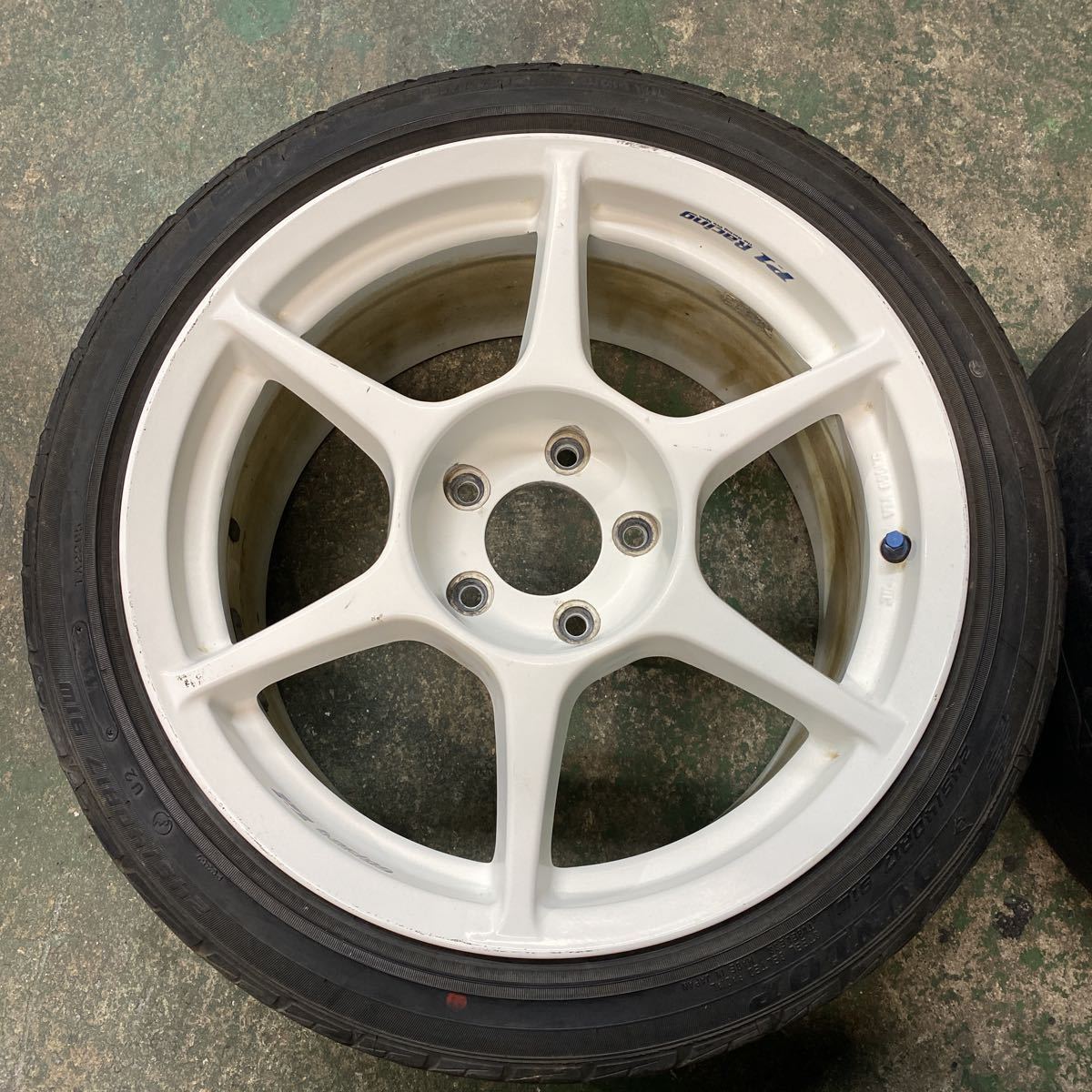 Buddy club P1 Racing QF 17inch 9J offset+35mm PCD114.3mm-5H 重量