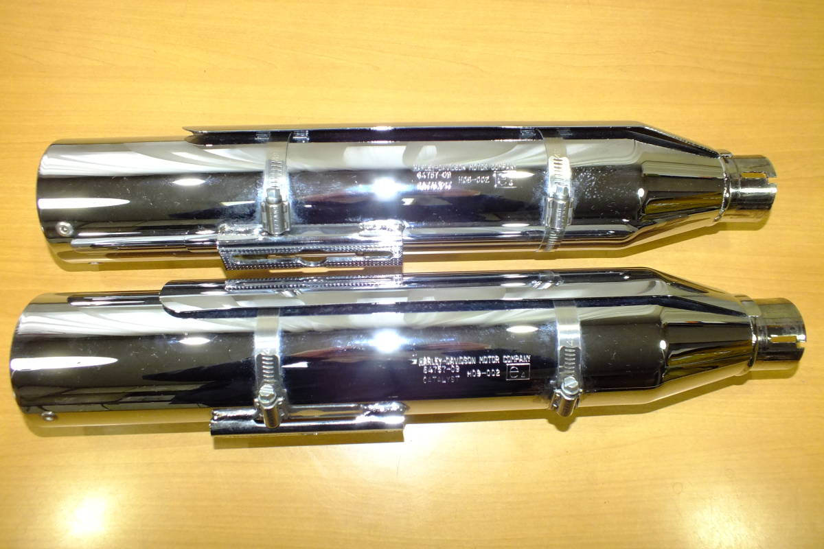 □ ハーレー純正 FXDB ダイナ 純正サイレンサー・マフラー 中古