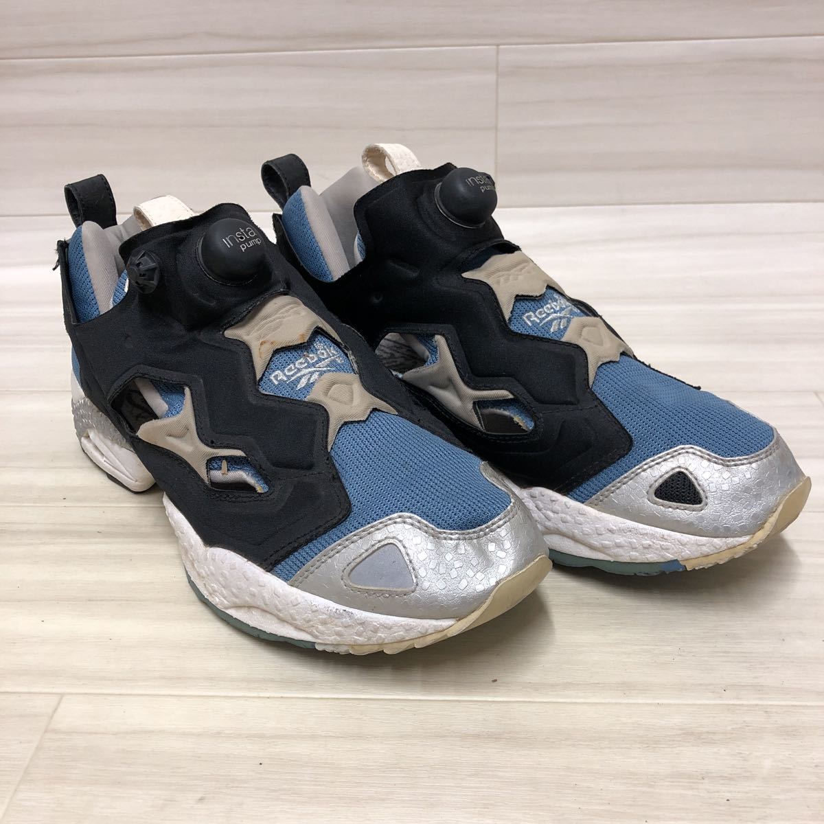 Q 81 Reebok リーボック ポンプフューリー メンズ スニーカー 27cm ブラック 水色 モデル 27 0cm 売買されたオークション情報 Yahooの商品情報をアーカイブ公開 オークファン Aucfan Com