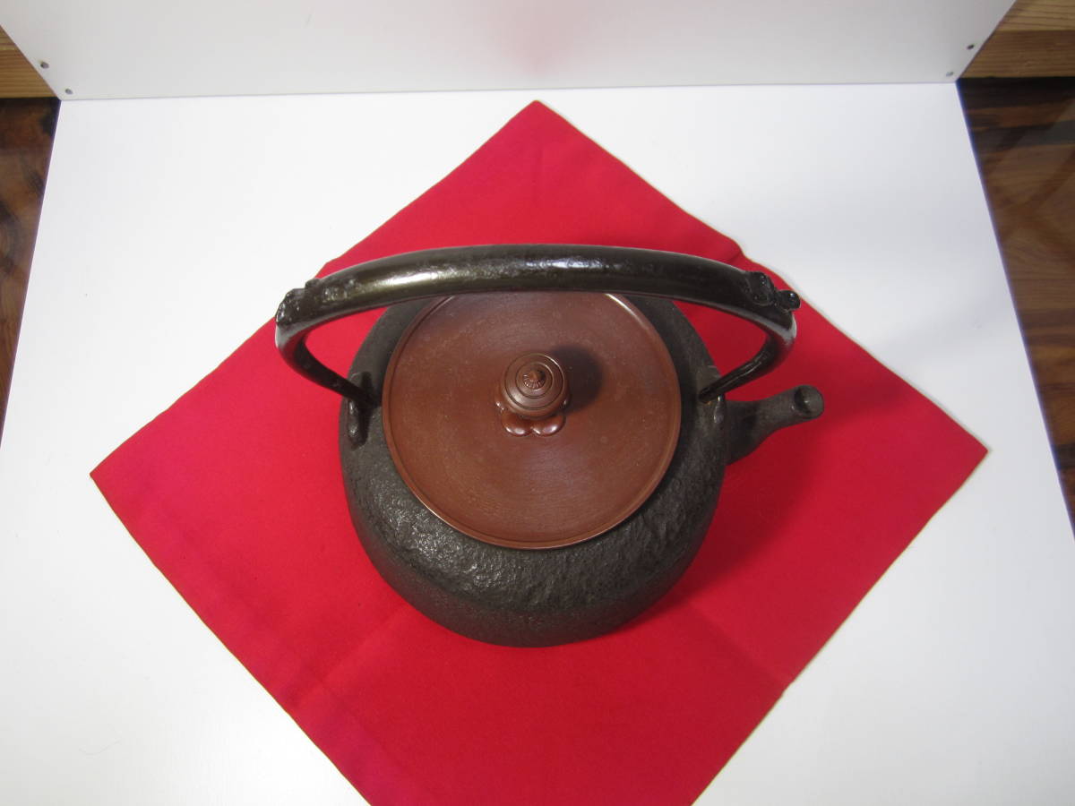 鉄瓶　茶道　龍敏堂造　箱付 南部鉄瓶 茶道鉄瓶 龍敏堂造 紙箱付(鉄瓶)｜売買されたオークション