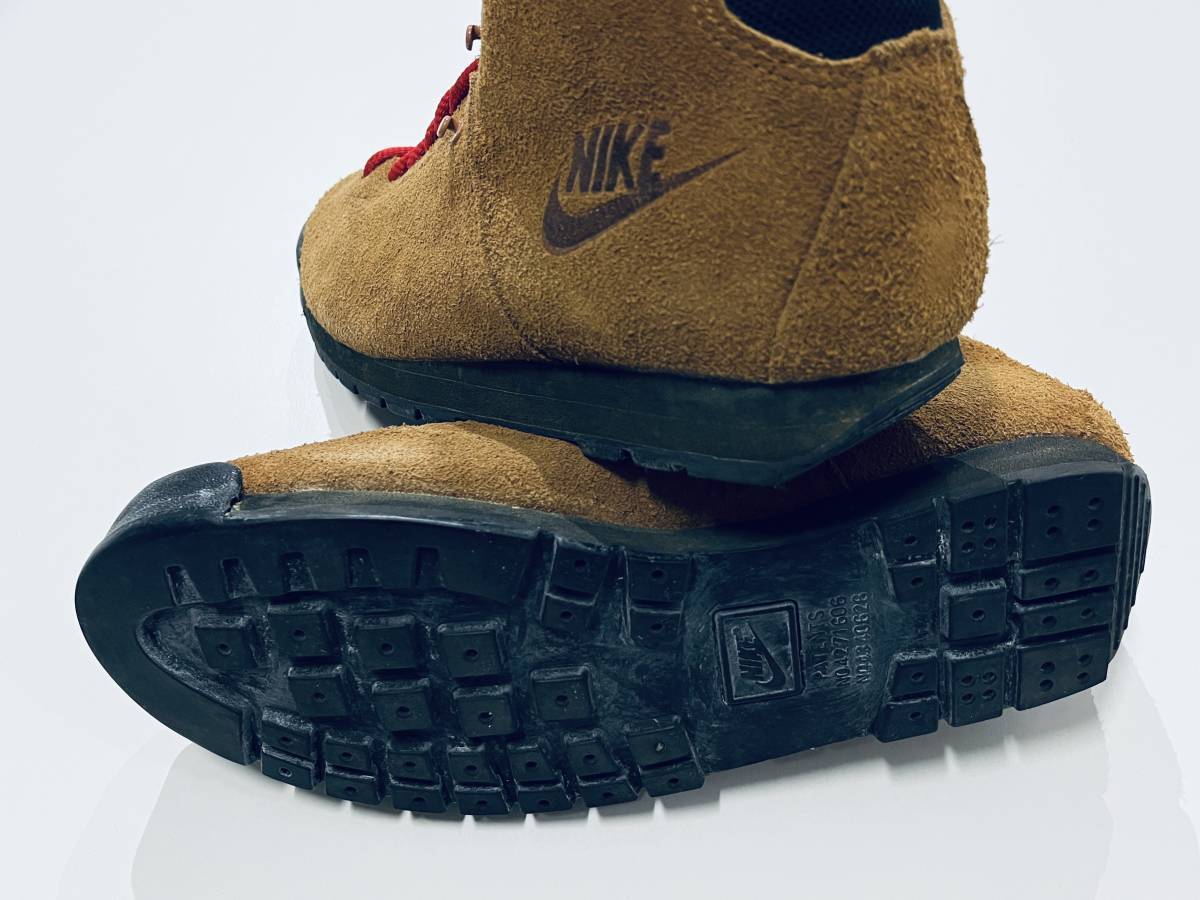 ☆ 送料込み 美品 08 ナイキ エア マグマ NIKE AIR MAGMA 2.4 ACG 11 