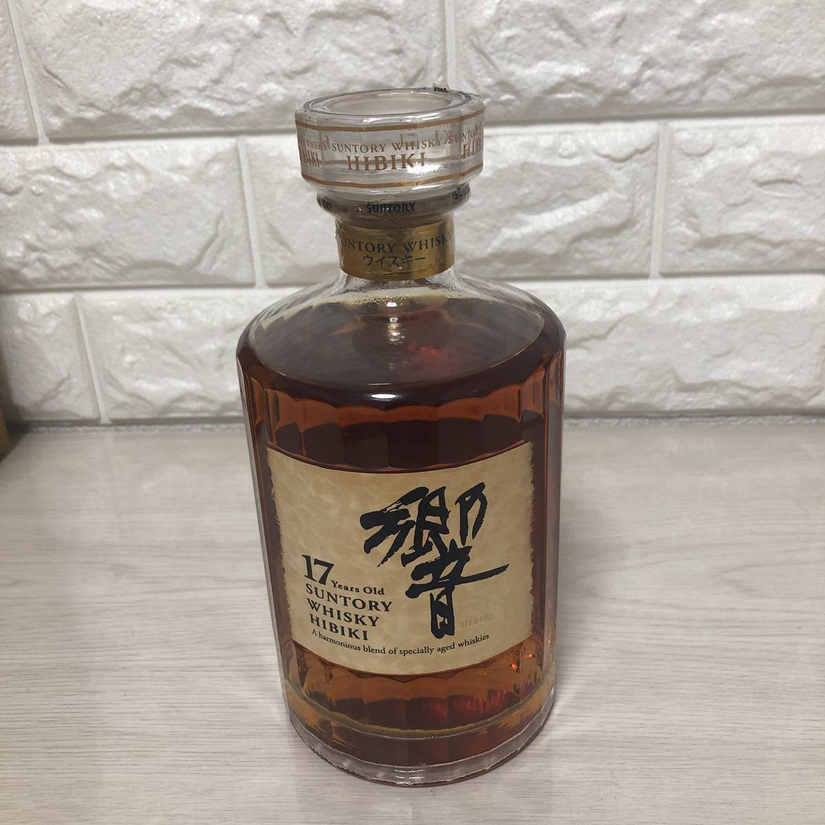 響 17年 サントリー 響17年 古酒 SUNTORY 43% 700ml WHISKY 17年(箱