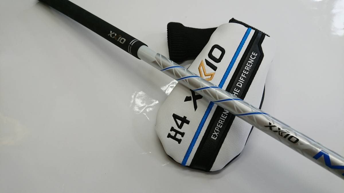 【未使用に近い】2022最新モデル【XXIO12】ゼクシオ12　ハイブリッド4番20度　MP1200【SR】ネイビーモデル　定価42900円