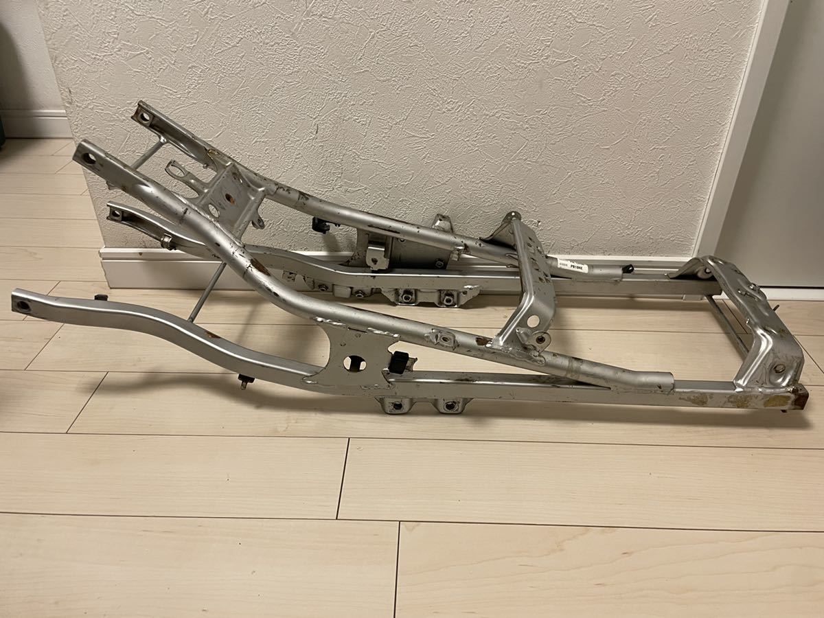 cbr250rr mc22 純正シートレール 美品 曲がりなし(純正品)｜売買された 
