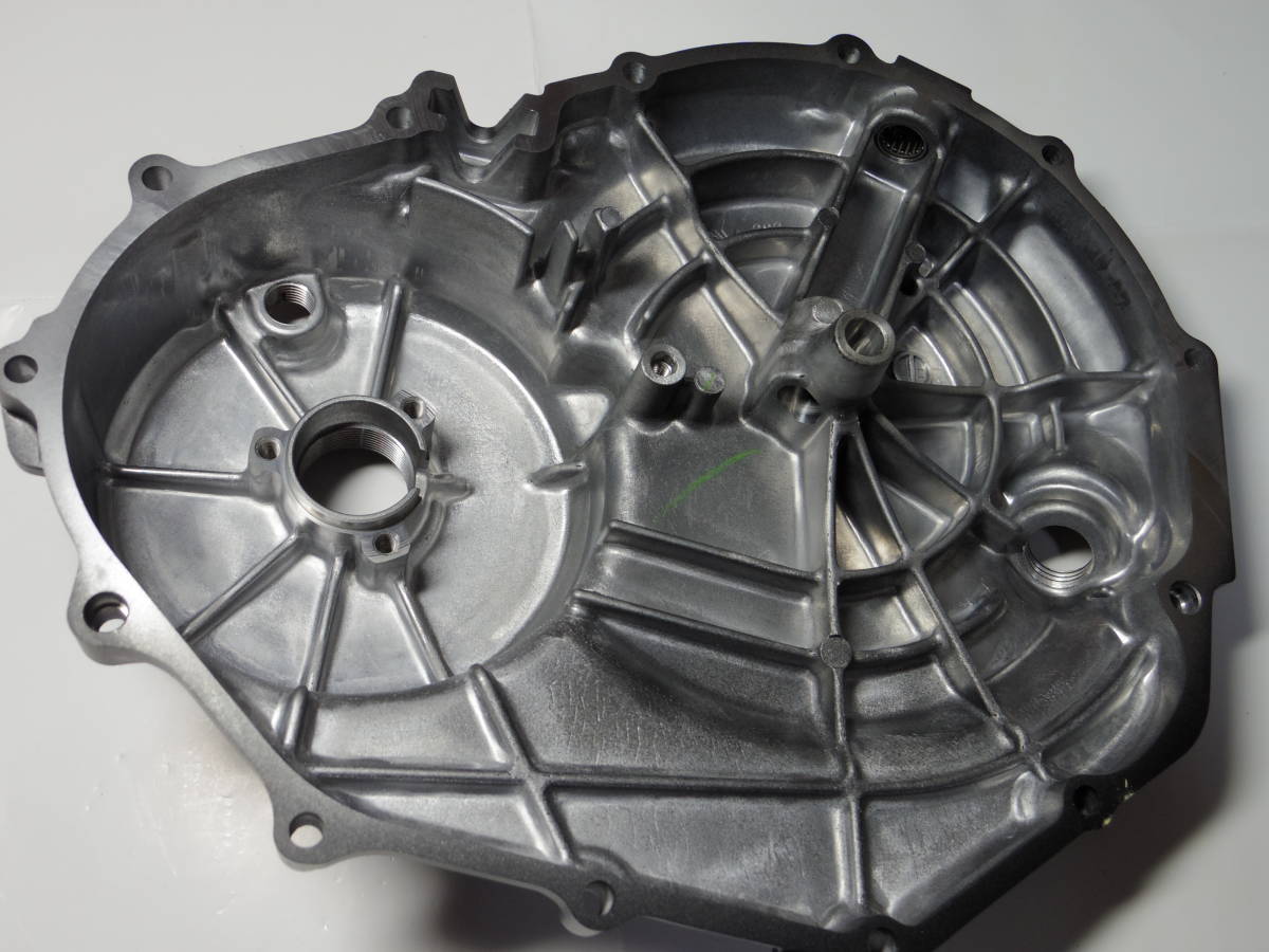 新品 ホーネット250 クラッチカバー クランクケースカバー HORNET