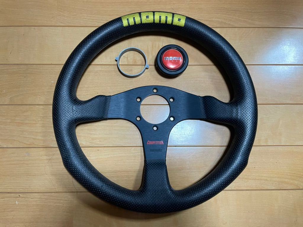 美品momo COMPETITION 35パイ コンペティション ホーンボタン付 MOMO ステアリング COMPETITION モモ コンペディション ホーンボタン付