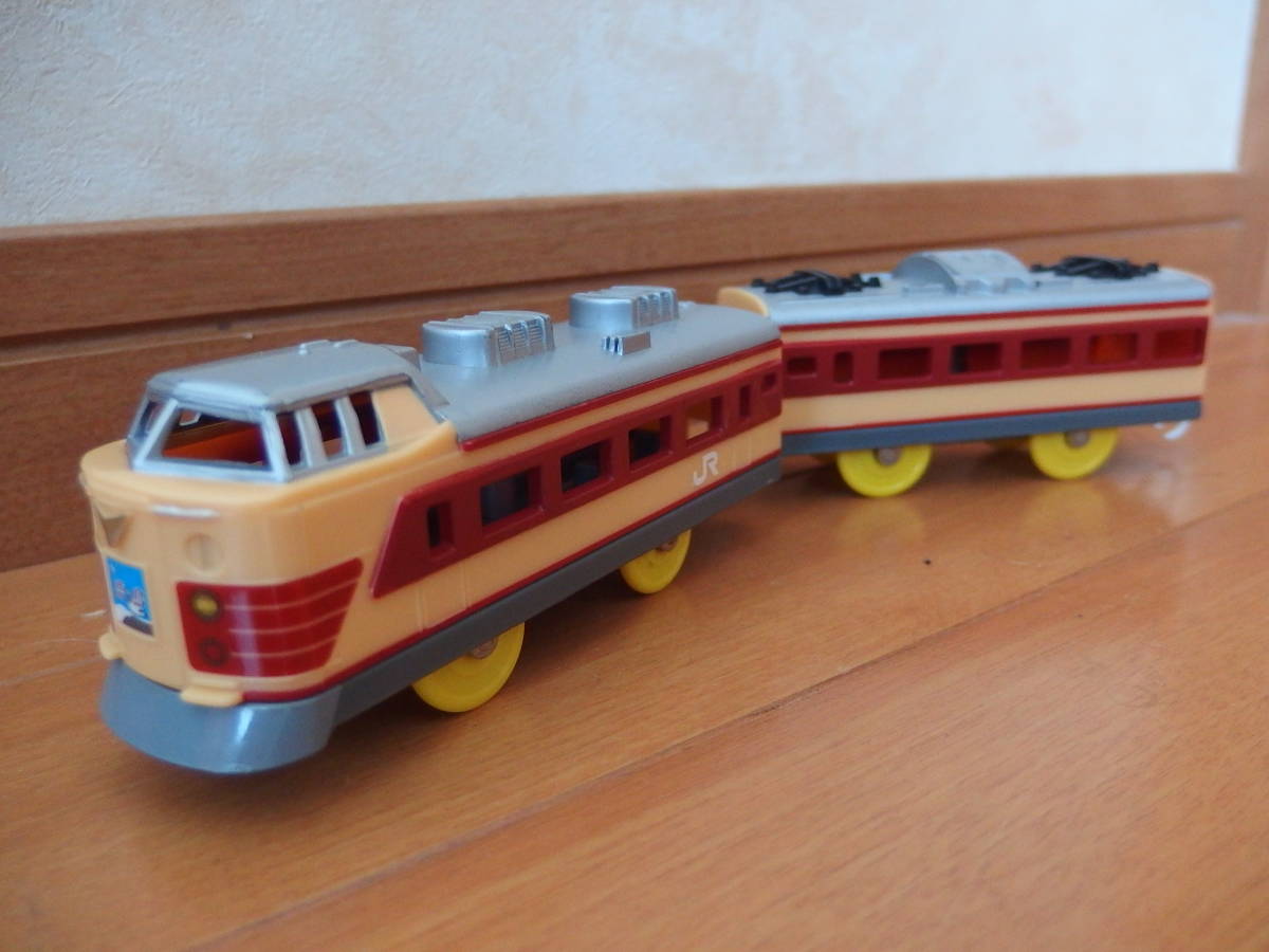 プラレール 485系電車 雷鳥 中間車 後尾車の2両セット 車両単品 売買されたオークション情報 Yahooの商品情報をアーカイブ公開 オークファン Aucfan Com