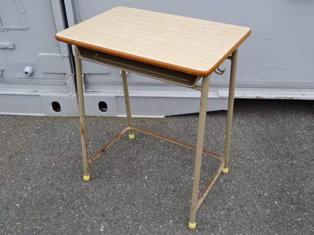 レトロ学習机　学校の机 0115A ○ 学習机 学校机 W59.5 x D39.5 x H70cm ◇ 昭和レトロ
