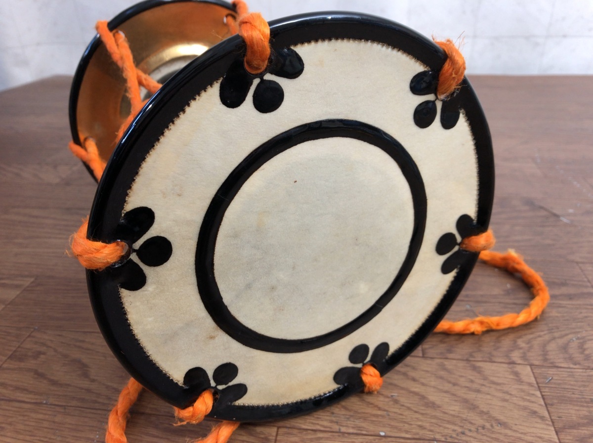 C123A080○小鼓 つづみ 花形鼓皮 黒漆 和楽器 伝統楽器 小鼓胴 C123A080○小鼓 つづみ 花形鼓皮 黒漆 和楽器 伝統楽器 小鼓胴